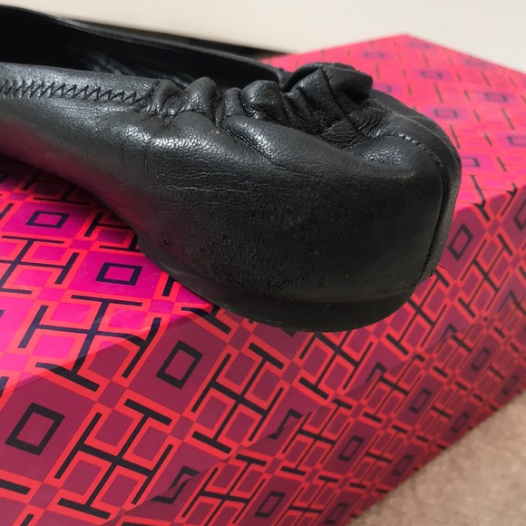 Tory Burch Minnie Travel Logo Flats - Picture 2 of 3